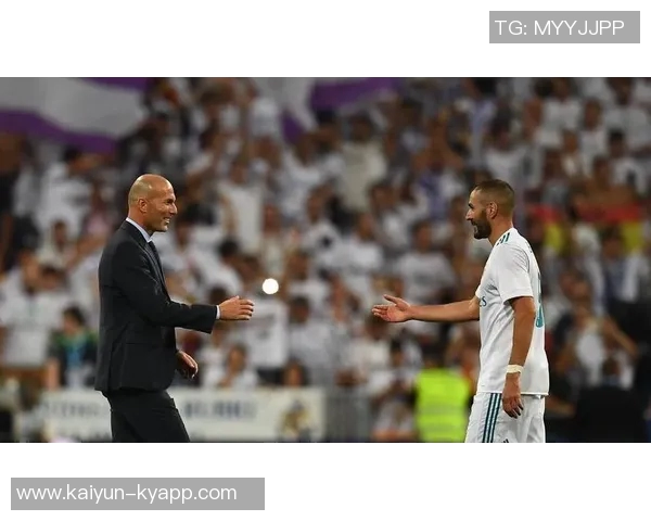 本泽马称赞齐达内执教能力并强调沙特联赛对顶级球员的需求