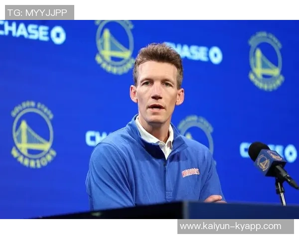 邓利维谈流言蜚语库明加事件不会影响整个赛季表现