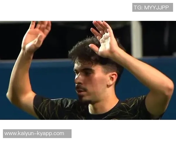 维蒂尼亚高度评价维拉蒂称其为全能中场的魔术师展现非凡才华