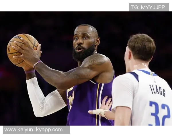 夸梅反击篮球评论员身份质疑强调自己是专业人士有何不妥