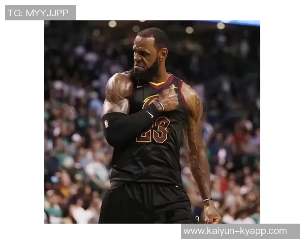 骑士主场迎战湖人詹姆斯穿海军蓝经典球衣致敬青春岁月